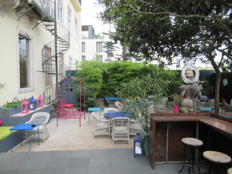 Review of Lost In Lisbon Rooftop Bar & Restaurant (2024)