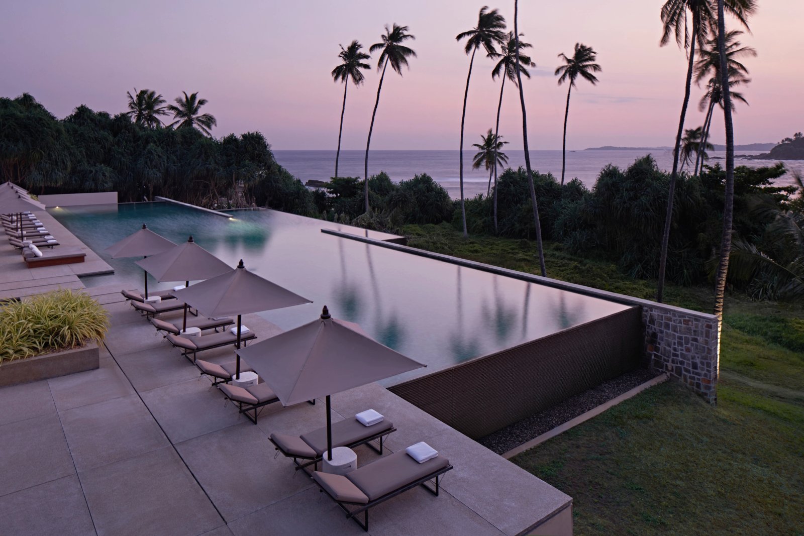 Luxury Hotels in Sri Lanka