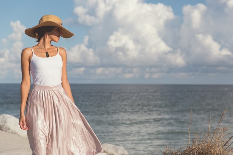 11 Ways to Look Gorgeous in Your Vacation Photos