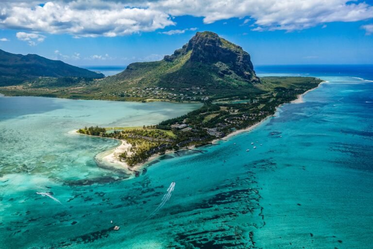 9 Luxury Resorts in Mauritius to Book in 2024