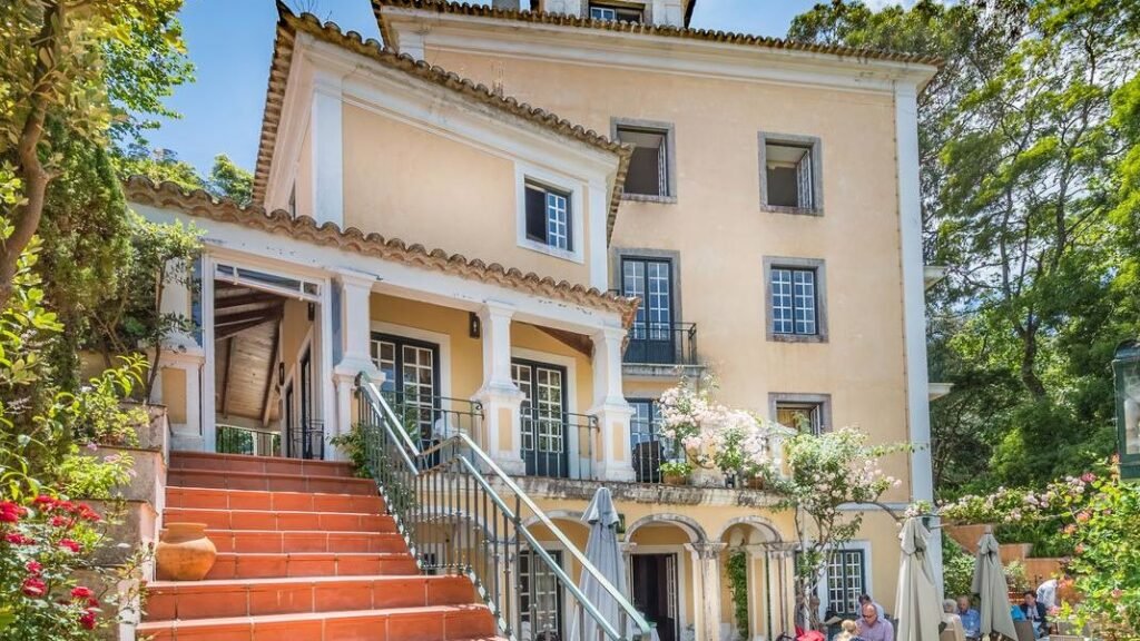 The exterior of Lawrence's Hotel in Sintra.